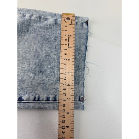 BlankNYC The Leonard Classic Bermuda Acid Wash Denim Shorts Womens Size 24 NEW - Picture 9 of 9